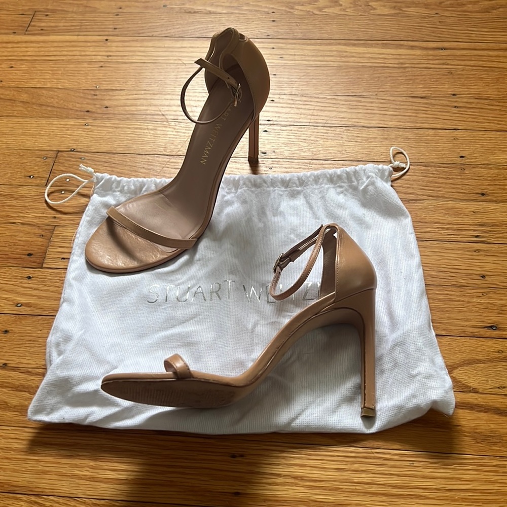 Stuart Weitzman Nudist Song - Size 8
